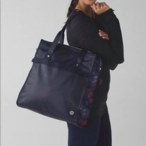 Lululemon Follow Your Bliss Gym Bag